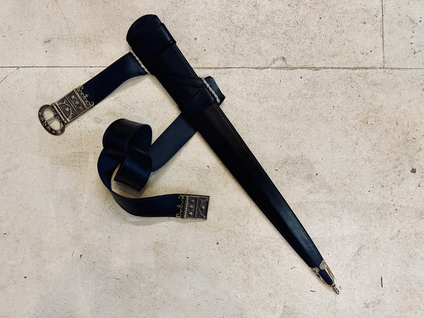 Medieval Z sword scabbard - Rounded Rain Flap