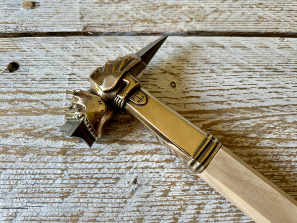 Bec de Corbin Medieval dragon war hammer - long version