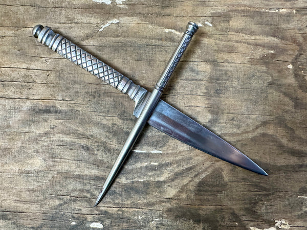 16thC Steel Eating Set in blue