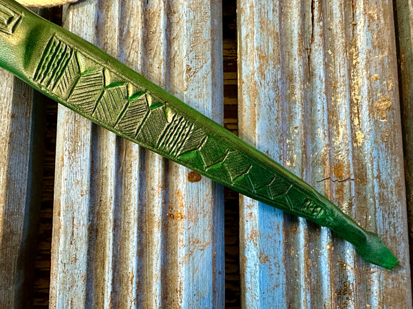 14thC Medium Status Horn Eating Knife