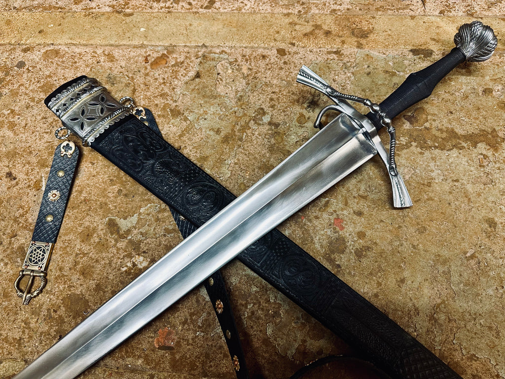 Early 16thC German Bastard sword A479 - SOLD - Tod's Workshop