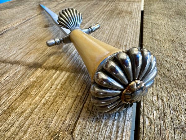 Early 16thC English Quillon dagger with nagel