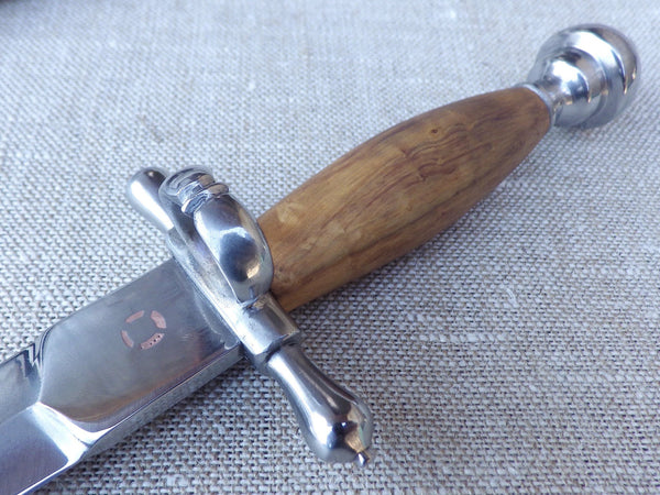 royal armouries main gauche left hand dagger medieval renaissance reenactment quillon