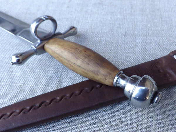 royal armouries main gauche left hand dagger medieval renaissance reenactment quillon