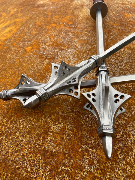 15thC flanged mace met museum tods workshop