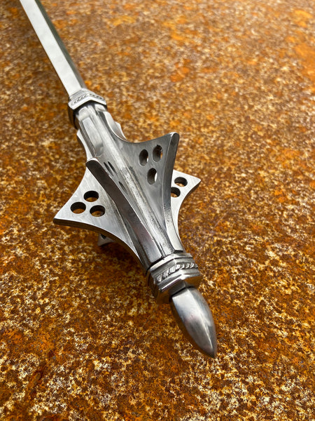 15thC flanged mace met museum tods workshop