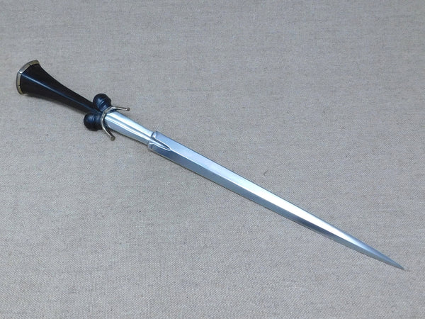 medieval crossbow shield defence defense reenactment pavaise