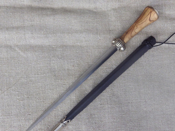 triangular bollock rondel dagger medieval reenactment 