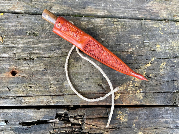 Tods Workshop 14thC eating knife with copper and brass rivets 