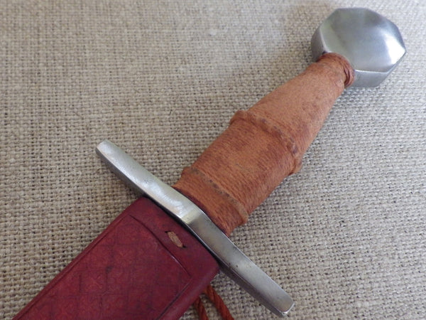 Balliol quillon dagger 13thC cord bound medieval