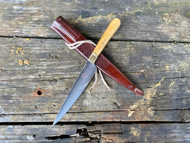 Tods Workshop 14thC box eating knife