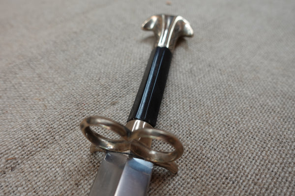 Early 16th '8' Guard Dagger