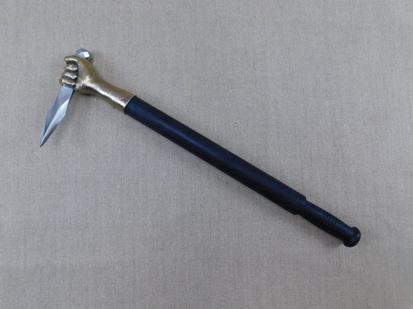 Medieval war hammer bec de corbin reenactment living history Talhoffer